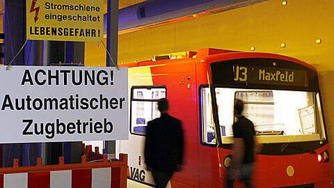 454 Millionen: Die U-Bahn wird als leistungsfähiges Nahverkehrssystem ausgebaut. Die fahrerlosen Zügen sollen mit modernster Steuerungstechnik künftig vom Nordklinikum nach Gebersdorf fahren.