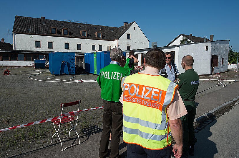 Brandanschlag auf ein Asylbewerberheim in Reichertshofen - Bilder vom Tatort.
