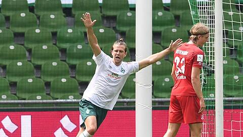 Werders Niclas Füllkrug jubelt nach seinem Tor zum 3:0 gegen den FC Köln.