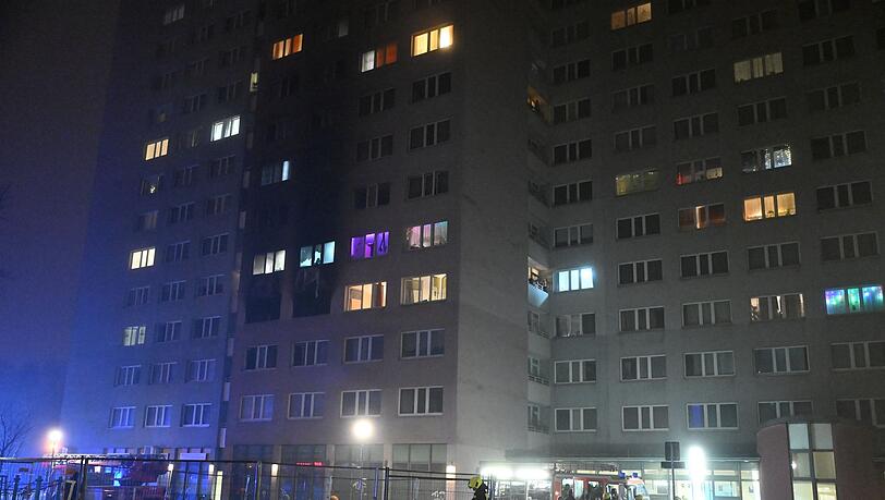 Rund 170 Feuerwehrkr&auml;fte waren am Brandort im Einsatz.