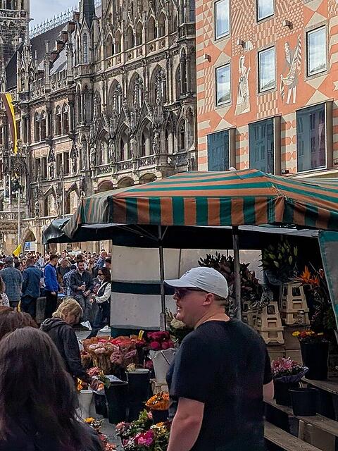 Der Marienplatz ist einer der Touristenmagnete der Stadt M&uuml;nchen. (Symbolbild)