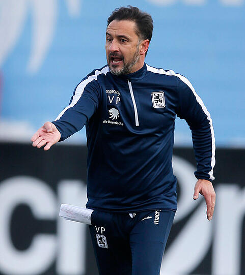 Der neue 1860-Trainer Vitor Pereira legt sich beim Trainingsauftakt der Löwen nach der Weihnachtspause mächtig ins Zeug. Die beeindruckenden Bilder des einsatzfreudigen Portugiesen...
