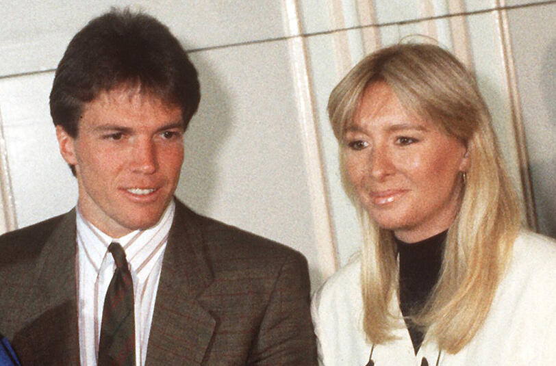 Von 1981 bis 1992 war Lothar mit Silvia Matthäus verheiratet.