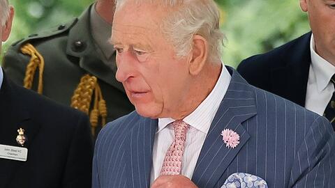 K&ouml;nig Charles hat den Status von Harry und Meghan erneut bekr&auml;ftigt.