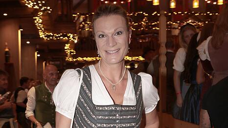 Maria Riesch ist ein gro&szlig;er Fan der Wiesn und hat das Festgel&auml;nde noch ein letztes Mal f&uuml;r 2026 besucht.