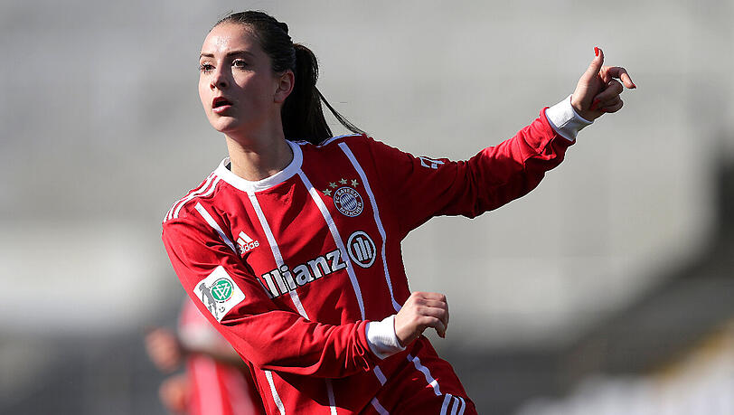 23 Jahre alt und bereits 56 Länderspiele: Sara Däbritz vom FC Bayern. 23 Jahre alt und bereits 56 Länderspiele: Sara Däbritz vom FC Bayern.