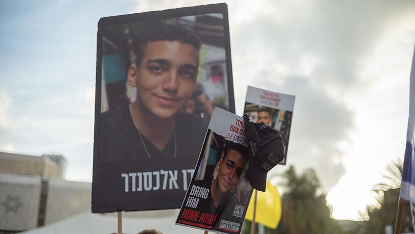 Der Soldat Edan Alexander wurde am 7. Oktober 2023 während des Hamas-Massakers von einem Militärstützpunkt entführt.