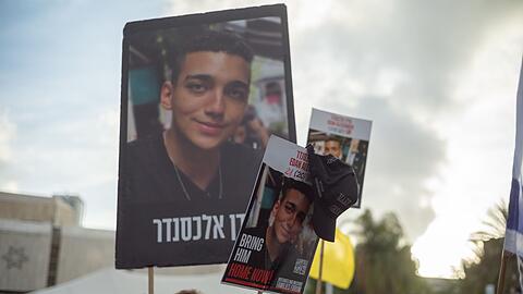 Der Soldat Edan Alexander wurde am 7. Oktober 2023 während des Hamas-Massakers von einem Militärstützpunkt entführt.