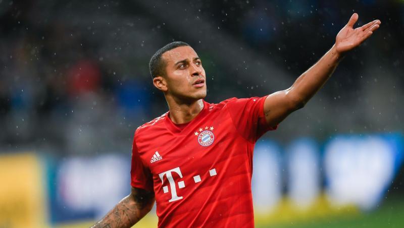 Kann sich ein Karriereende bei den Bayern vorstellen: Mittelfeldgenius Thiago. Kann sich ein Karriereende bei den Bayern vorstellen: Mittelfeldgenius Thiago.