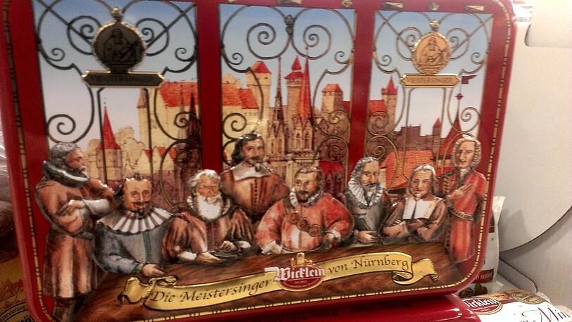 Lebkuchenmänner: Eine Schachtel mit den "Meistersingern von Nürnberg".