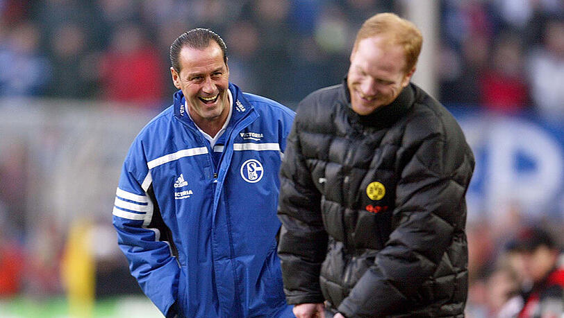 Ein Bild aus alten Tagen im Ruhrpott: Stevens und Sammer als Trainer beim Revierderby 2002. Ein Bild aus alten Tagen im Ruhrpott: Stevens und Sammer als Trainer beim Revierderby 2002.