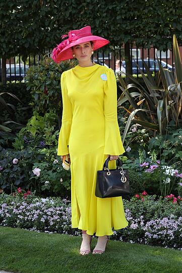 Extravagante Hüte beim Pferderennen in Ascot