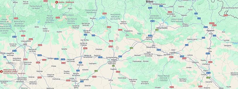 Die Strecke von Saint-Jean-Pied-de-Port (oben rechts) bis Astorga (linker Bildrand) auf dem Camino Francés ist aktuell nicht durch Waldbrände gefährdet.