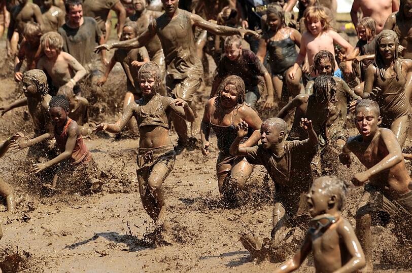 Das ganz große Schlam(m)assel: Die Bilder vom "Mud Day"