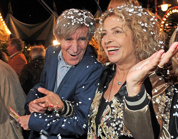 Die Schauspielerin Michaela May und ihr Mann Bernd Schadewald