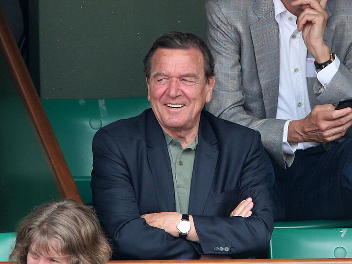 Aus dem kleinen Fußballer wurde der große Politiker: Gerhard Schröder