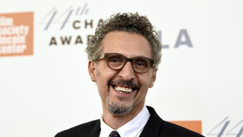 In Matt Reeves' Batman-Film übernimmt John Turturro die Rolle des mächtigen Mafia-Bösewichts Carmine Falcone. In Matt Reeves' Batman-Film übernimmt John Turturro die Rolle des mächtigen Mafia-Bösewichts Carmine Falcone.