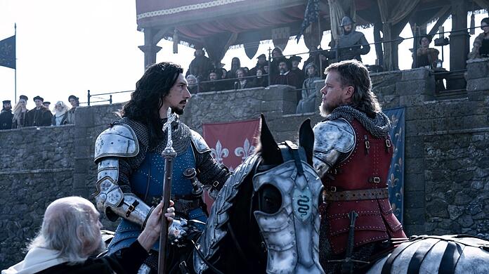 Adam Driver als Jacques LeGris und Matt Damon als Jean de Carrouges in "The last Duel".