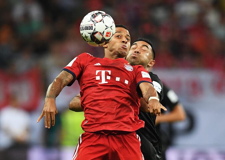 THIAGO - NOTE 2: Real will ihn? Zeigte, dass er ein Fixpunkt im Bayern-Mittelfeld sein kann. Sehr eifrig (auch nach hinten!) und besonnen, den sicheren Ball zu spielen. Mit dem Schlusspunkt zum 5:0. James ist sein Konkurrent als "linker Achter".