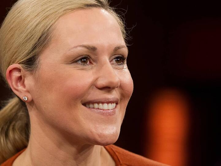 Locker und Natürlich: Bettina Wulff im "Kölner-Treff" nächsten Freitag