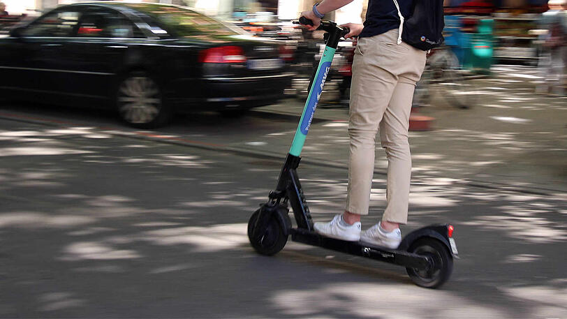 Die Bayernpartei will das Gebiet für E-Scooter in München ausweiten.