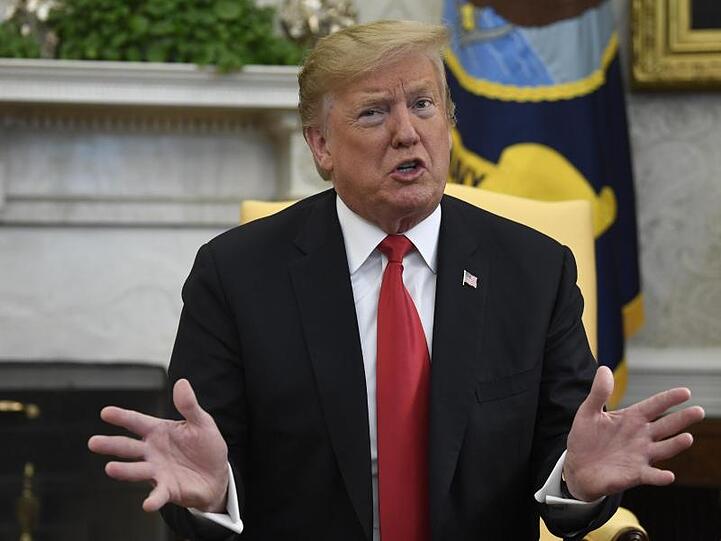 Trump hatte damit eine von seinem Vorgänger Barack Obama erlassene Sperre aufgehoben.