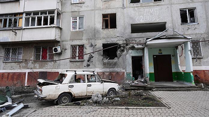 In der ukrainischen Großstadt Mariupol und für die Stadt Wolnowacha gilt eine Feuerpause für humanitäre Korridore.