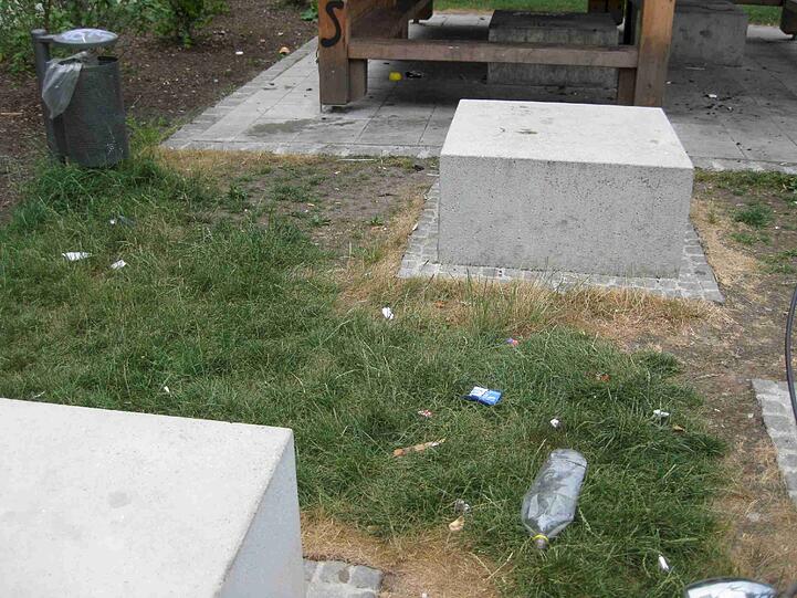 Der Unterstand am Obermenzinger Bolzplatz schaut wirklich nicht schön aus...