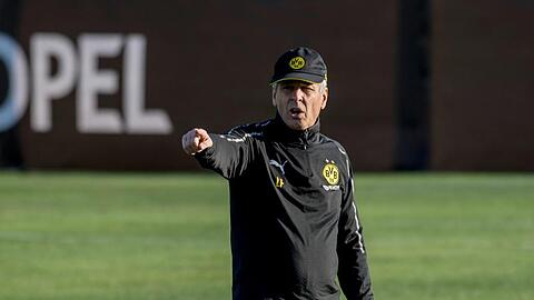 Dortmunds Trainer Lucien Favre ist für die Bundesligaprofis der Coach der Hinrunde.