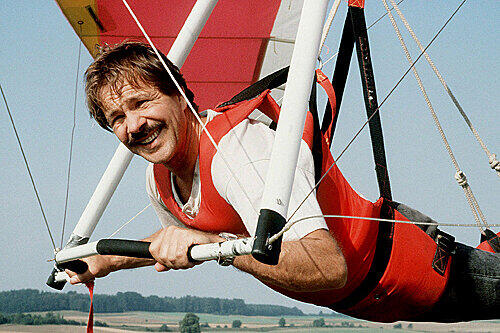 Götz George im Anflug.
