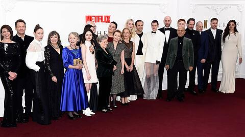 Die alten und neuen Serienstars aus "The Crown".