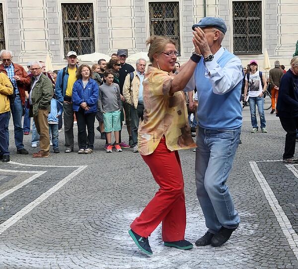 Das Streetlife-Festival ist Münchens größtes Straßenfest. Wir zeigen die besten Bilder in der Klickstrecke.