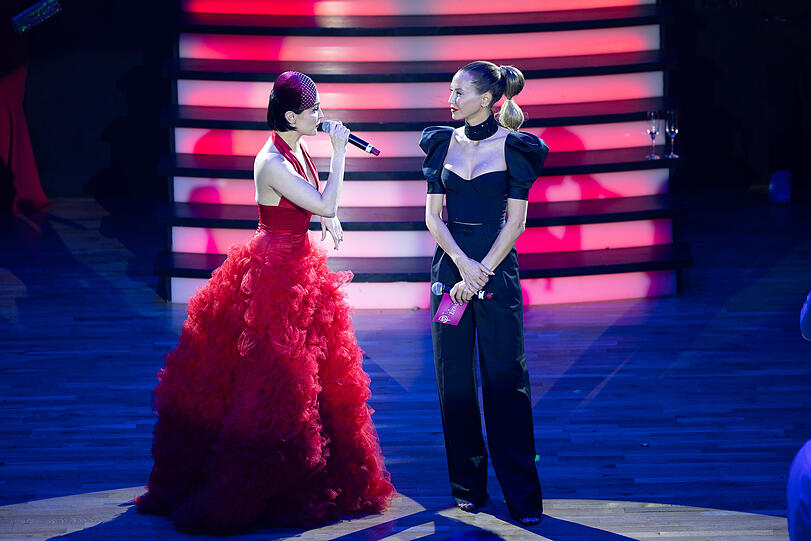 Nina de Lianin und Sandy Meyer-W&ouml;lden moderierten die Soriee.