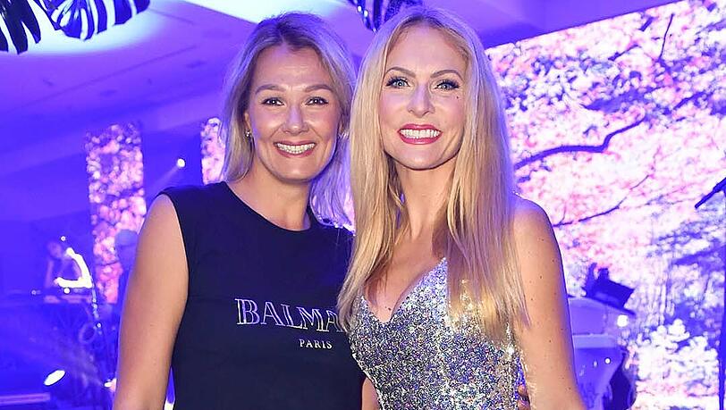Franziska van Almsick und Sonya Kraus. Franziska van Almsick und Sonya Kraus.