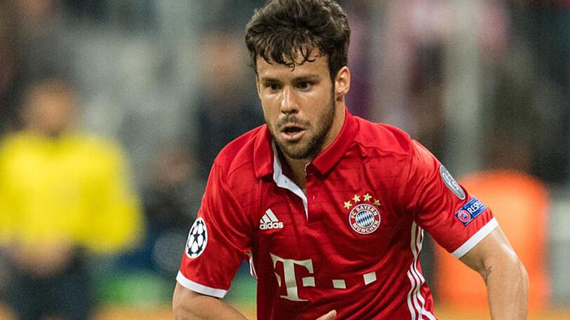 Juan Bernat muss die Asienreise aufgrund einer Sprunggelenksverletzung vorzeitig beenden.