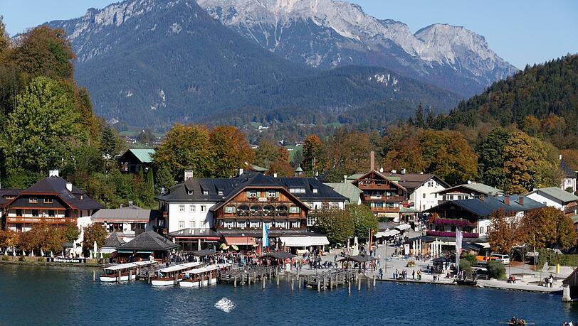 Hier zieht die Olympiasiegerin in den Gemeinderat ein: Sch&ouml;nau am K&ouml;nigssee.
