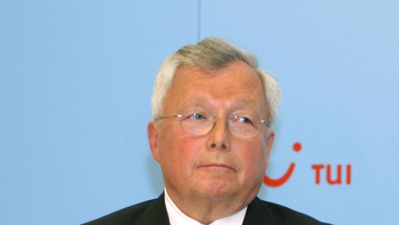 Der Vorsitzender der Warburg Bank, Christian Olearius, gibt seinen Posten ab. Der Vorsitzender der Warburg Bank, Christian Olearius, gibt seinen Posten ab.