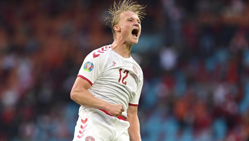 Kasper Dolberg freut sich über sein zweites Tor in der Achtelfinal-Begegnung.