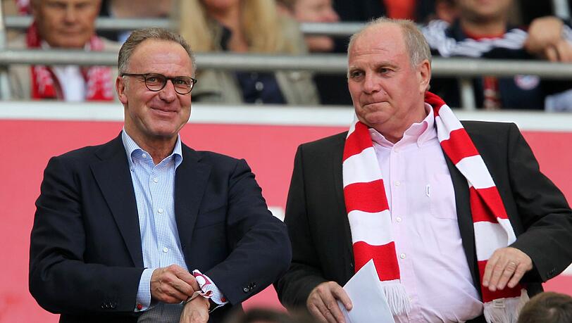 Zwei Bosse unter sich: Karl-Heinz Rummenigge und Uli Hoeneß. Zwei Bosse unter sich: Karl-Heinz Rummenigge und Uli Hoeneß.