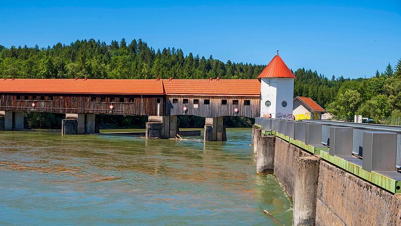 Das Ickinger Wehr bringt einen zum Ickinger See.