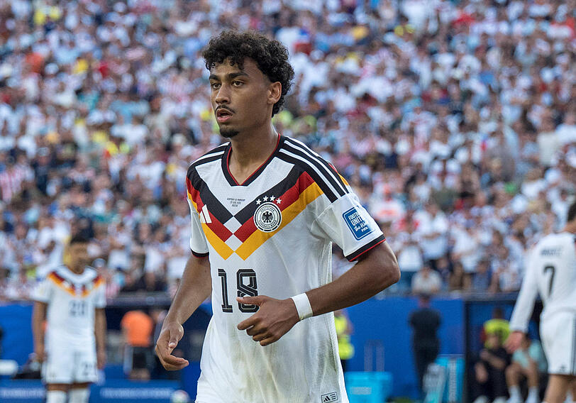 Von Frankfurt zum FC Bayern: Nationalspieler Nathaniel Brown. Von Frankfurt zum FC Bayern: Nationalspieler Nathaniel Brown.