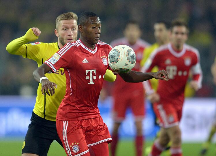 DAVID ALABA - NOTE 3 - Ging sein Busenkumpel Ribéry massiv ab auf links. Wenig Chemie mit Robben, woher auch? Viele Ballkontakte, flankte aber meist zu Weidenfeller. Hinten anfänglich mit Problemen gegen Blaszczykowski, der oft aus der Tiefe nach vorne stieß. Nach der Pause besser. Wie alle Bayern.