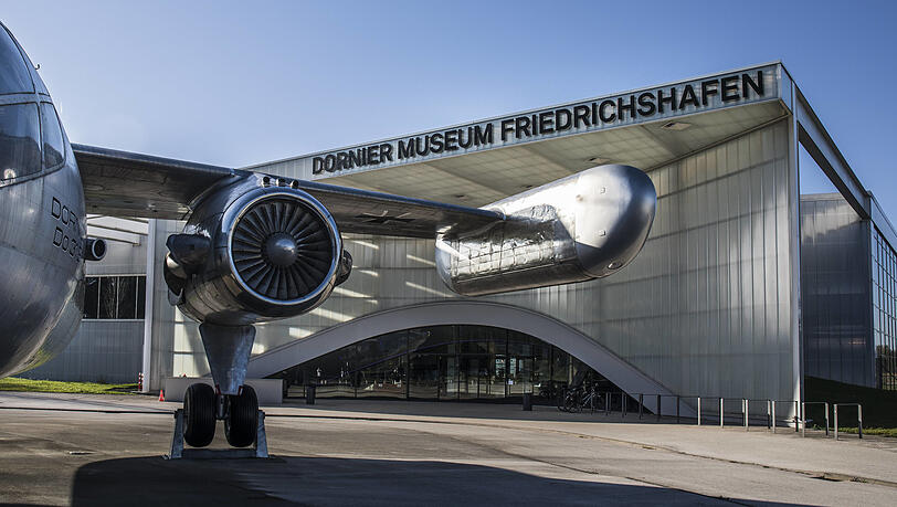 In das Dornier-Museum, das 2009 eröffnet wurde, hat der verstorbene Silvius Dornier viel Engagement gesteckt. Träger ist die von dem Unternehmer gegründete Dornier-Stiftung für Luft- und Raumfahrt In das Dornier-Museum, das 2009 eröffnet wurde, hat der verstorbene Silvius Dornier viel Engagement gesteckt. Träger ist die von dem Unternehmer gegründete Dornier-Stiftung für Luft- und Raumfahrt