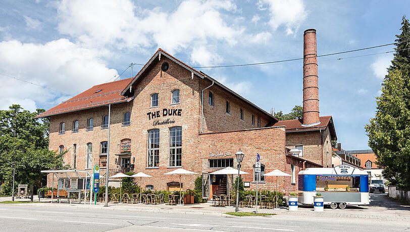 Die "The Duke"-Destillerie in Aschheim schlägt Alarm: Aufgrund eines Urteils ist dem mittelständischen Unternehmen ein großer Schaden entstanden. Es geht um das Pfandgesetz.