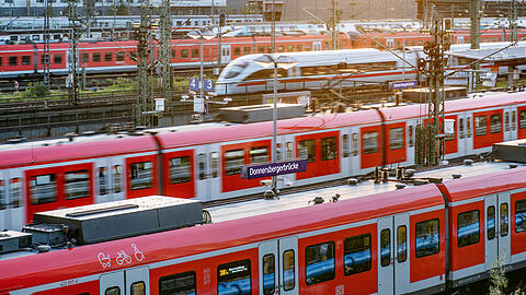 S-Bahnen an der Donnersbergerbrücke: Auch hier dürften im vergangenen Jahr nicht alle pünktlich gekommen sein. (Archivbild)