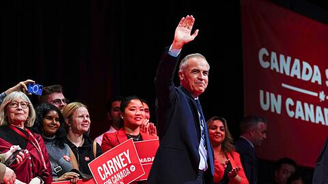 Der Wahlsieger Carney muss sich Trumps aggressiver Politik widersetzen.