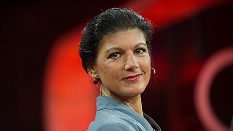 Sahra Wagenknecht: "Es zeigt sich einfach, dass der Euro nicht funktioniert."