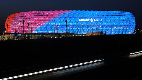 Am 29. April heißt es: Rot gegen Blau, Bayern gegen Sechzig in der Allianz Arena.