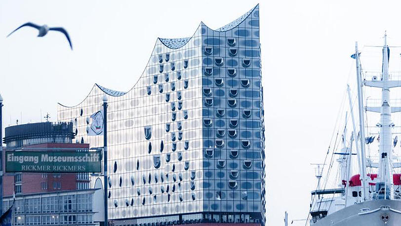 Die Elbphilharmonie in Hamburg gehört zu den neuesten Touristenattraktionen Deutschlands.