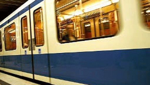 Auf der Linie U 6 zwischen Harras und Großhadern werden Gleispflegearbeiten durchgeführt. Auf der Linie U 6 zwischen Harras und Großhadern werden Gleispflegearbeiten durchgeführt.
